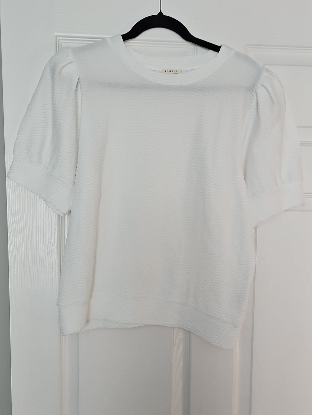 Jodifl  White Short Puff Sleeve Knit Top